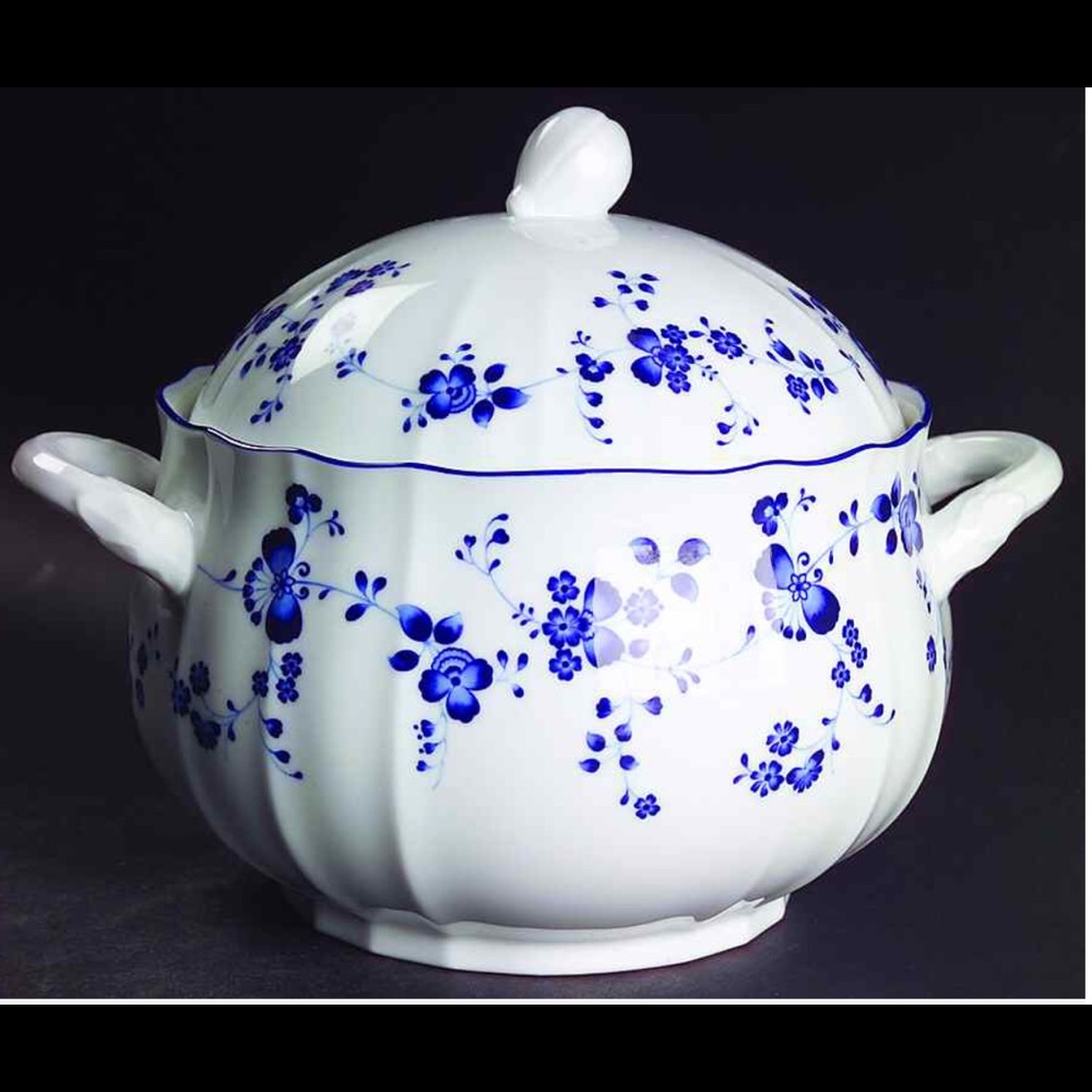 Noritake Elegance In Blue covered veg bowl